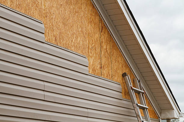 Professional Wood Siding technician working in Seneca, PA